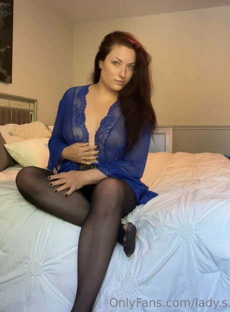 lady s onlyfans content leaked