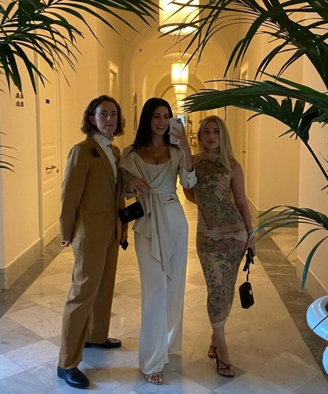 Marina Diamandis onlyfans leak fuck