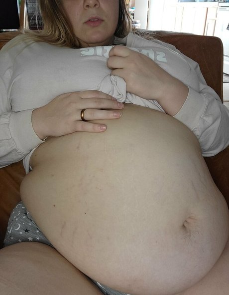 feedistdani onlyfans photos