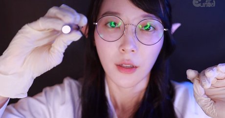 Eunzel ASMR onlyfans nude photos