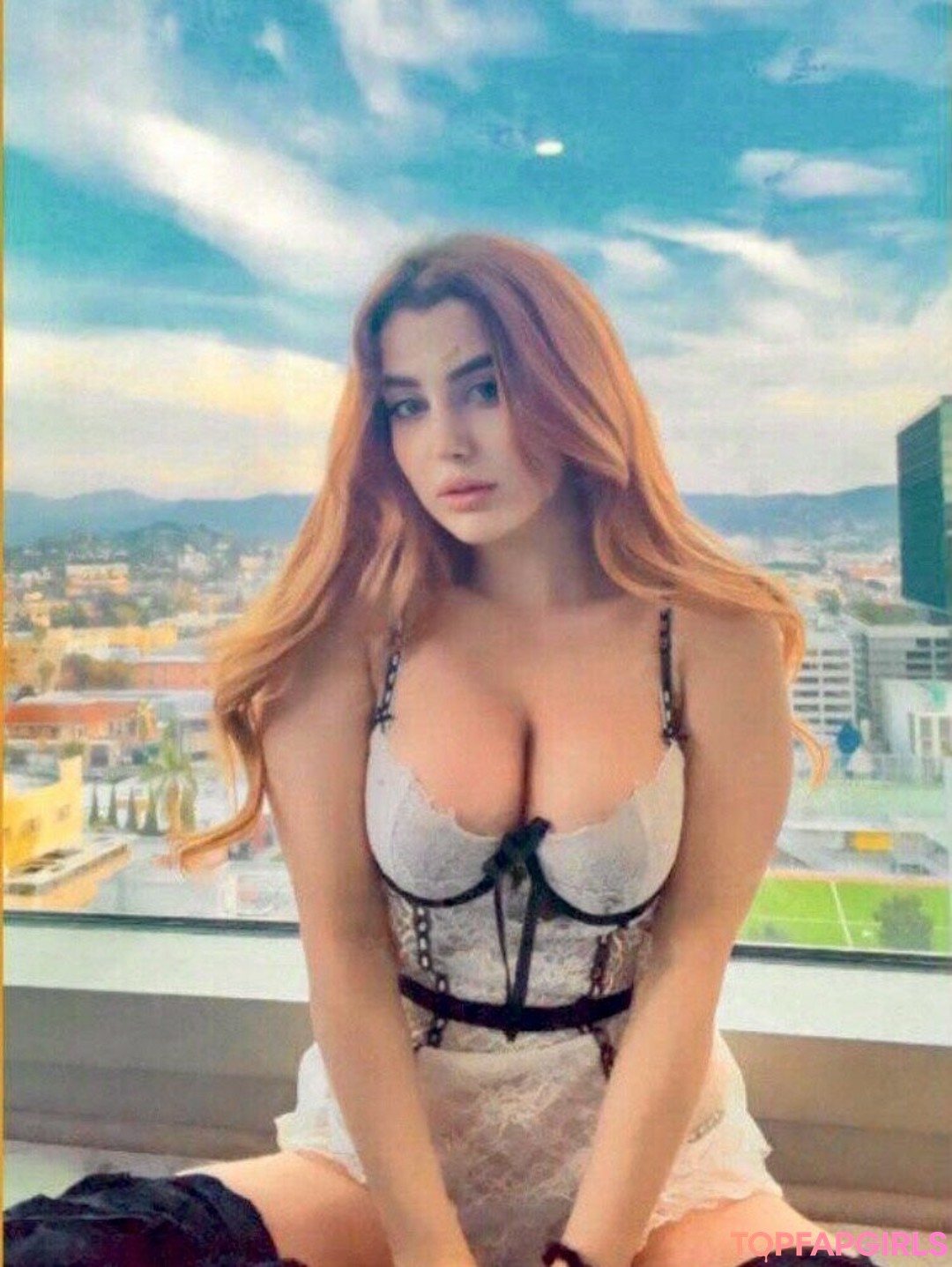 Gee Nelson onlyfans leaked tits