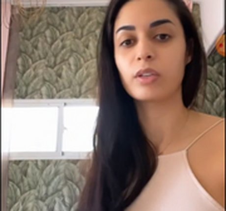 Shirin Azami Profile pic