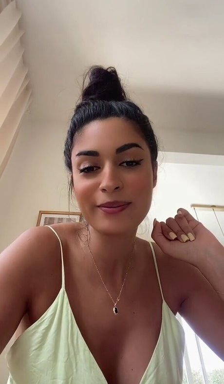 Shirin Azami leaked onlyfans free