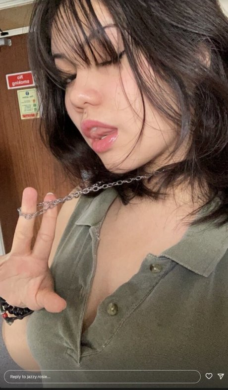 Jazzy Rosie onlyfans sextape leak