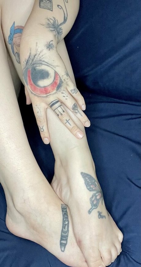 thick amateur onlyfans art nude selfie