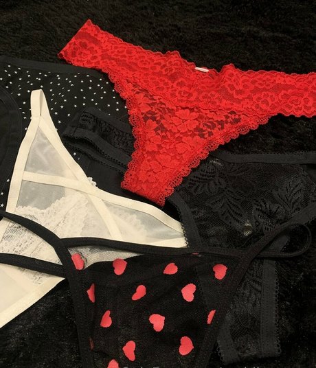 moldiecorpse onlyfans nude porn