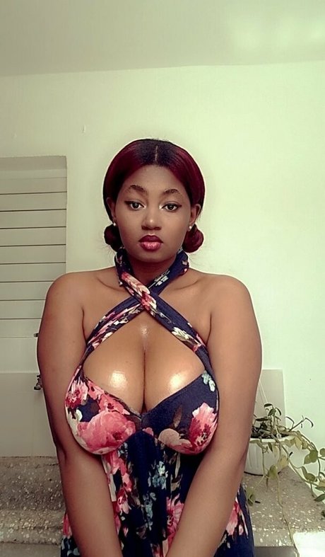 ziasofia2 onlyfans ass