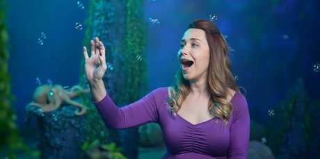 Elizabeth Zharoff onlyfans nide