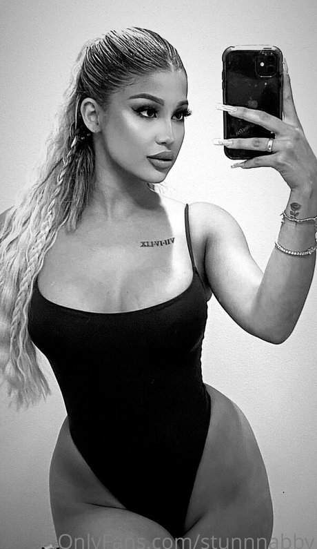 Stunnabby_ onlyfans pictures