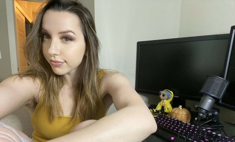 JackieMButler free only fans