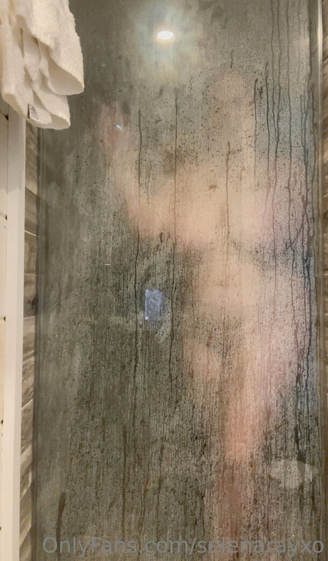 selenarayxo only fans leaks