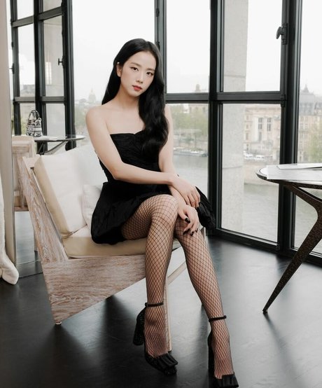 Jisoo onlyfans desnuda