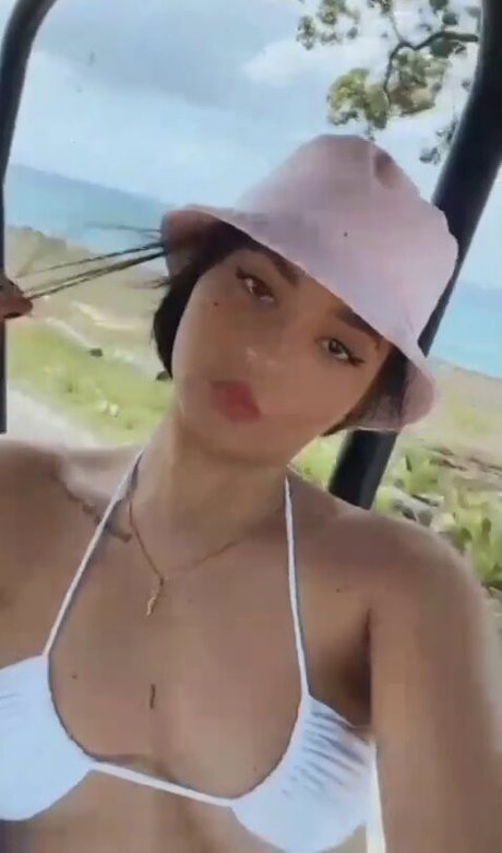 Angie Carmona onlyfans leake