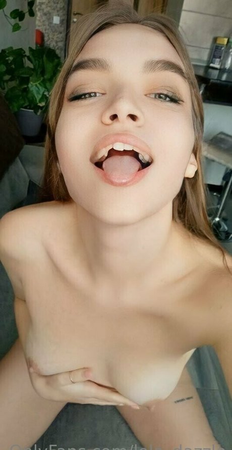 lola dazzle onlyfans exposed