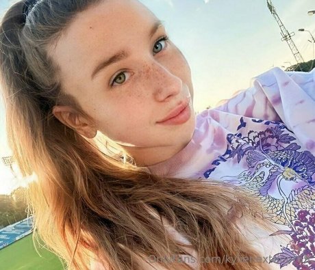 kylienextdoor69 nudes onlyfans