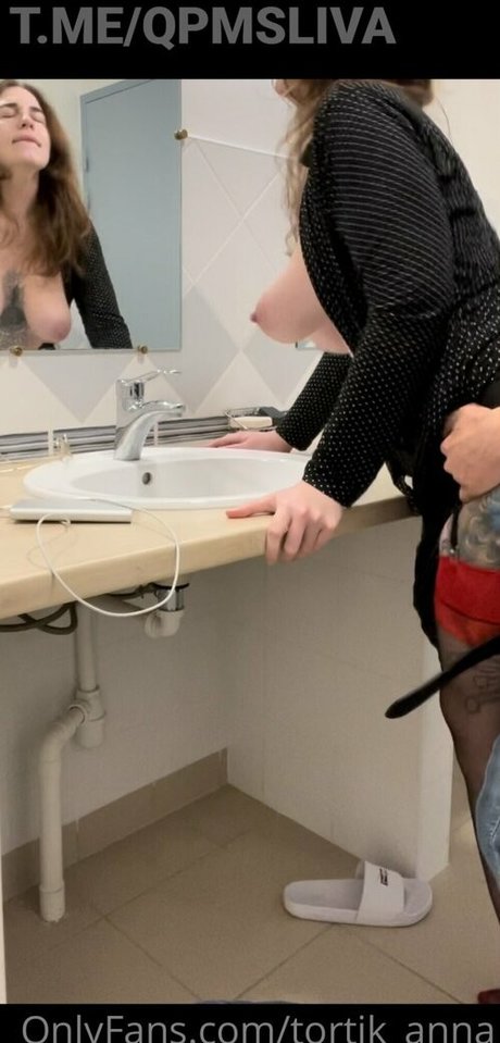Anna Tortik naked onlyfans