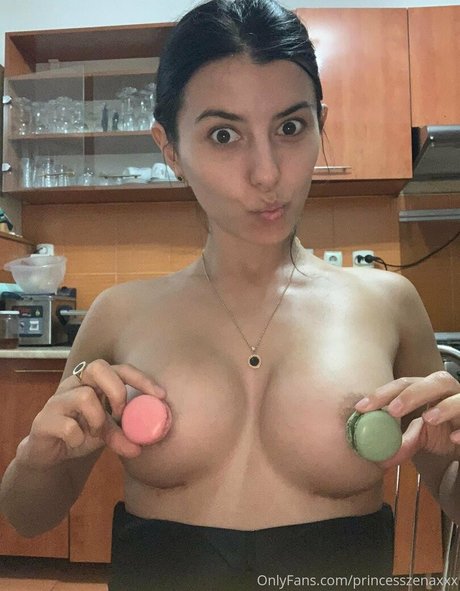 princesszenaxxx boobs onlyfans
