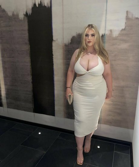 Grace Marie Brown nude leak onlyfans