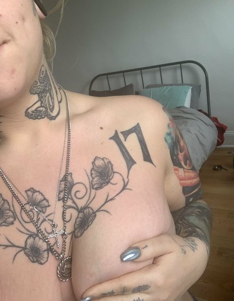 aliciaa starchild nude onlyfans