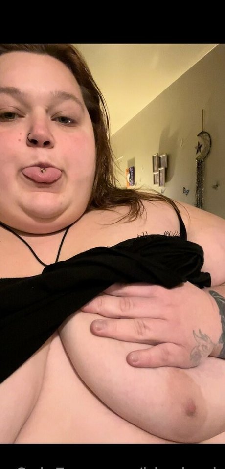 biggbeck onlyfans topless