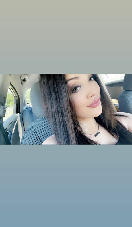 Chloe Grace onlyfans model