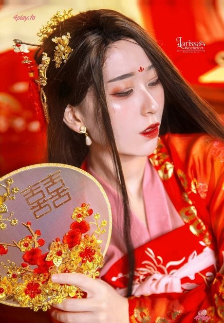 Larissa Rochefort naked only fans