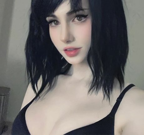 Kalindra Chan onlyfans leak ass