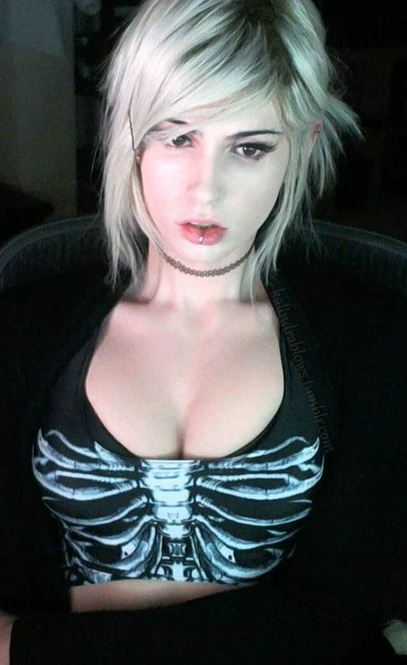 Kalindra Chan onlyfans sex leaks