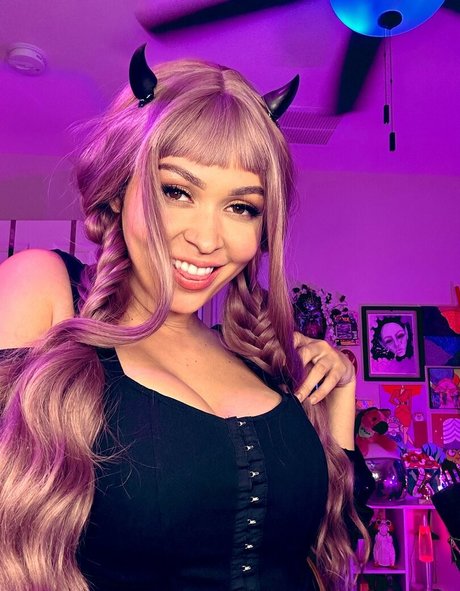 Pinksaltmoon onlyfans nude content