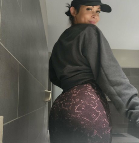 Pinksaltmoon onlyfans topless