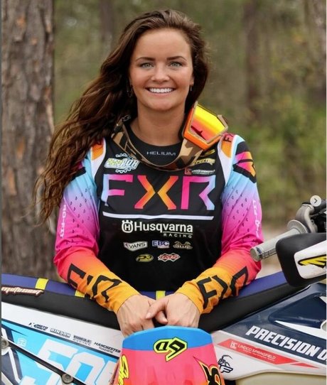 sherylhunter505 onlyfans public photos