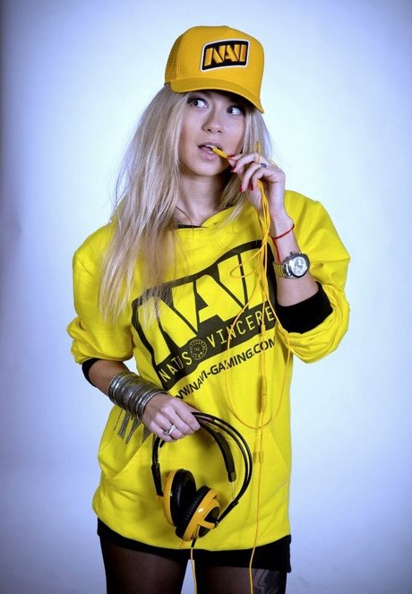 Polina Logunova porn onlyfans