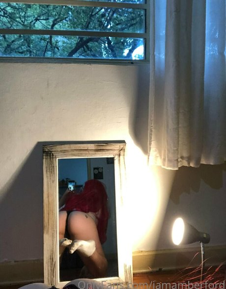 Amber Ford onlyfans strip tease