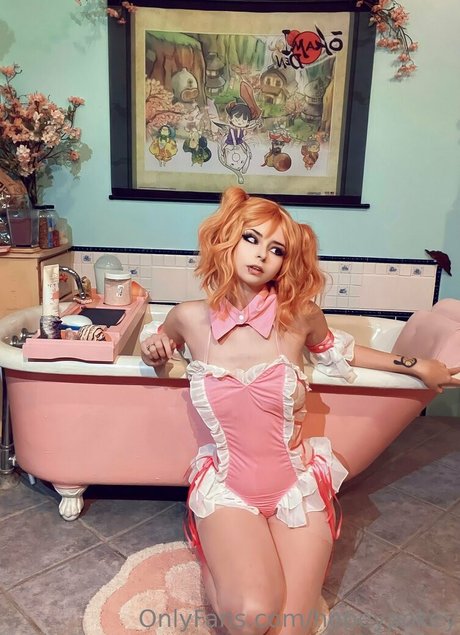 Hopeyhazbin onlyfans model photos