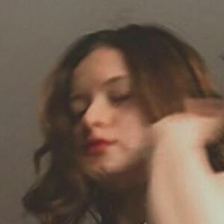 Amchll onlyfans model images