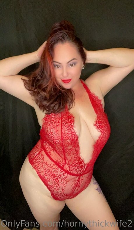 hornythickwife2 free only fans
