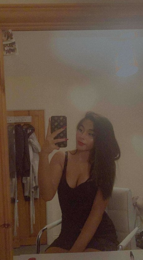 Laura Grover onlyfans leak nudes