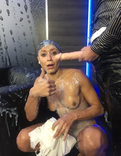 Cassie Del Isla onlyfans leams