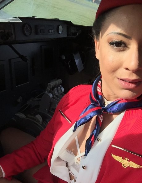 Cassie Del Isla onlyfans boobs