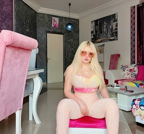 ginger midget onlyfans hot xxx depiction