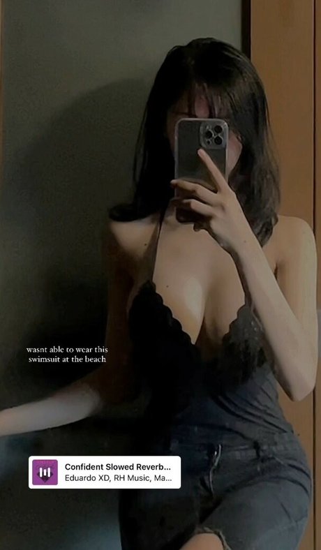 Lolaaasaur on onlyfans