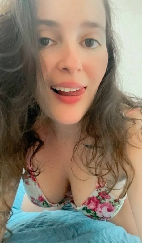 Lolla Antonielli nude leak onlyfans