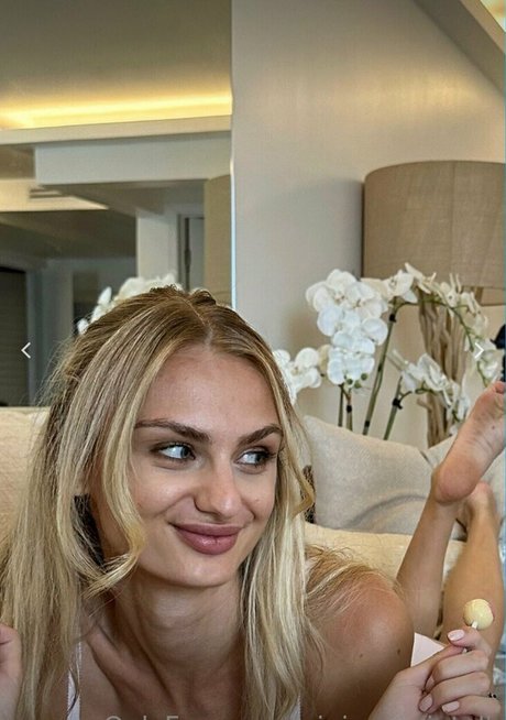 gigixgossiptalk onlyfans nude tits