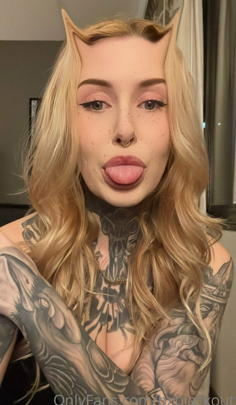 brown onlyfans top still