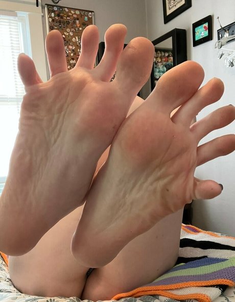 loritoes32 onlyfans nude leaked