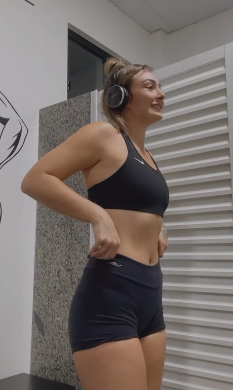 Gabi Gagliassi nude onlyfans leak