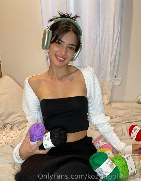 kozywoolkween onlyfans archive