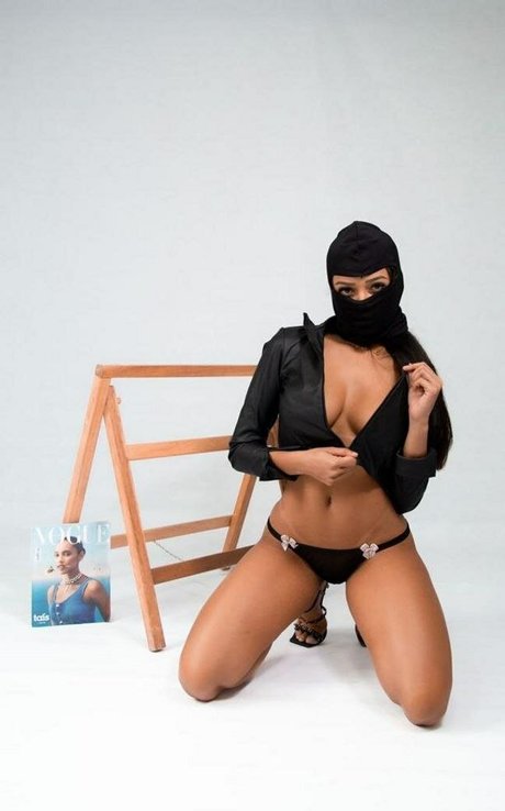 Karlyane Menezes onlyfans star