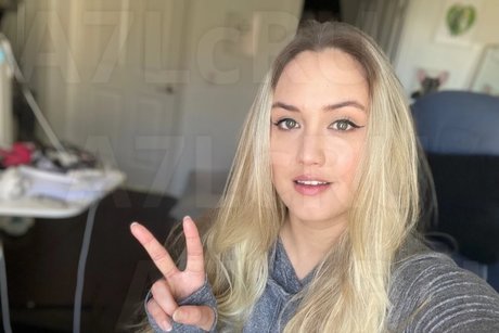 Naomi Kyle onlyfans hot