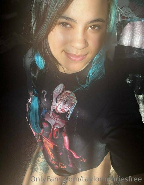 taylorhenriesfree en onlyfans